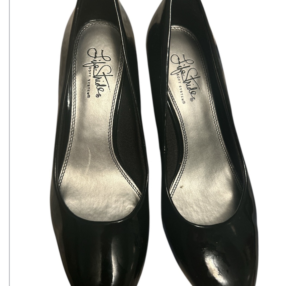 Life Stride Women's Black Pumps